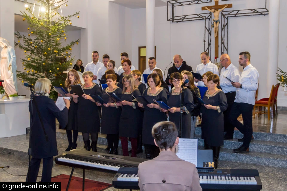 Tihaljina: Održan tradicionalni 14. adventsko-božićni koncert  