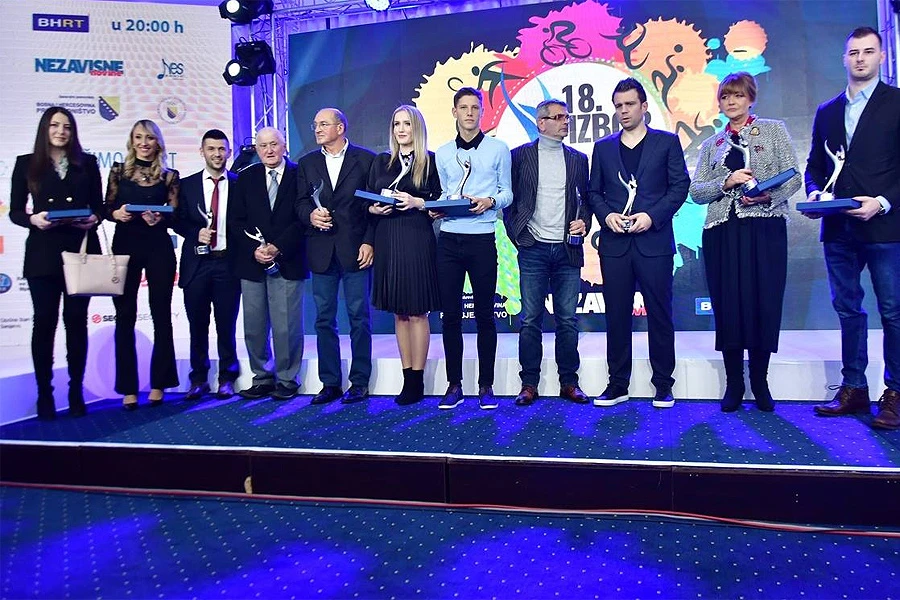 Edin Džeko i Larisa Cerić najbolji u 2018. godini, Baka trener godine