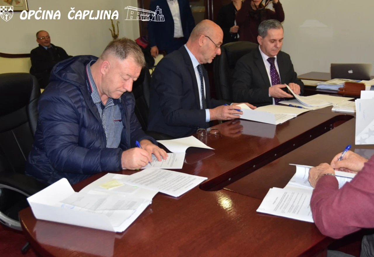 Čapljina, Kalesija i Banovići zatvaraju kolektivne centre