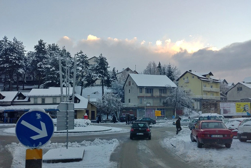 Hladni val stigao u BiH: Novi minusi i centimetri snijega
