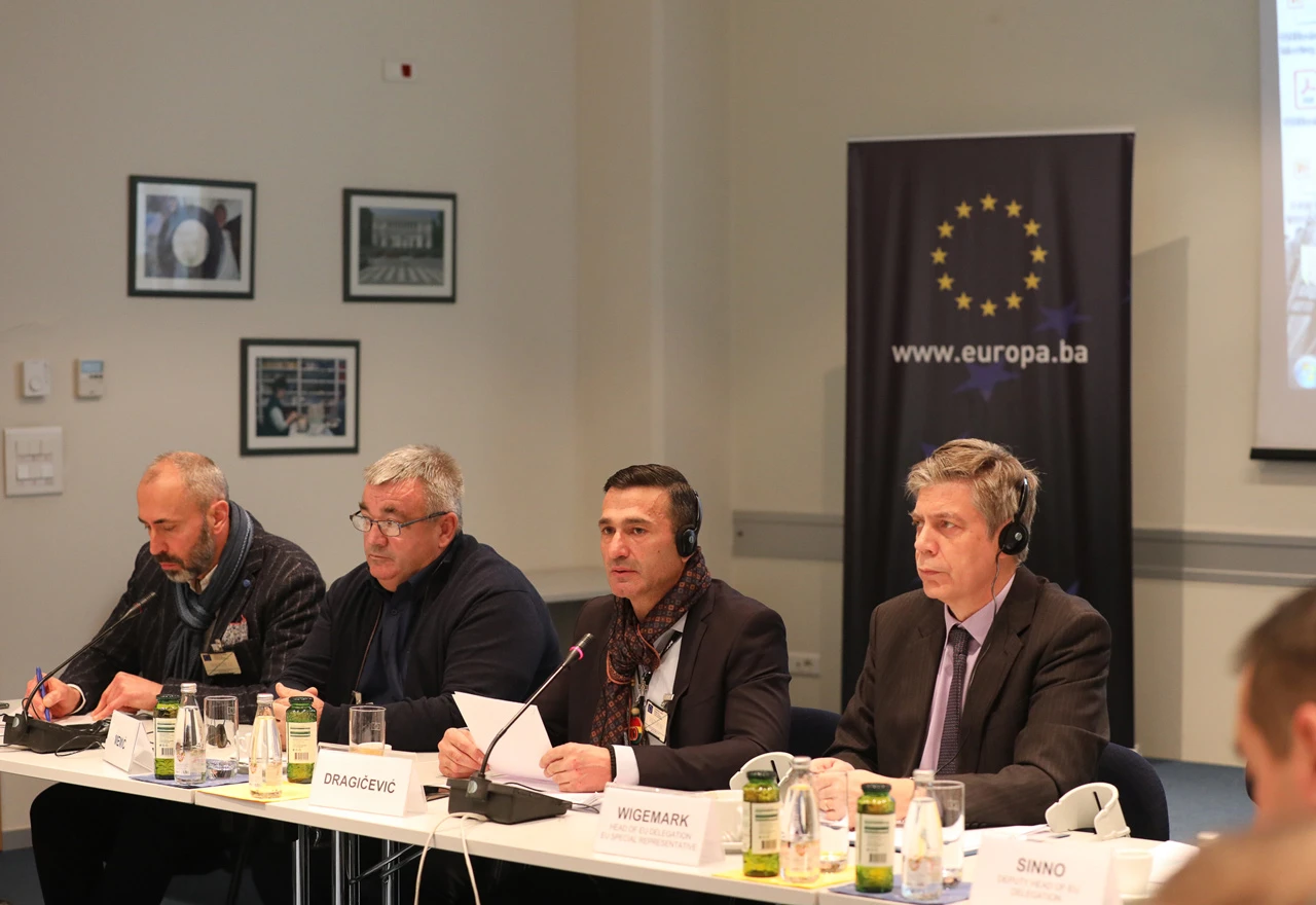 Veleposlanici EU država članica i Wigemark: Podržavamo traženje istine Memića i Dragićevića