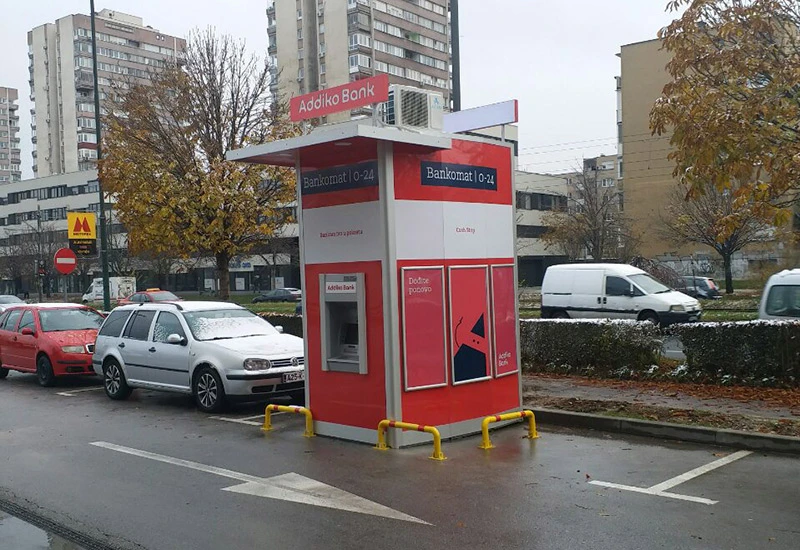 Postavljen prvi Addiko drive inn bankomat