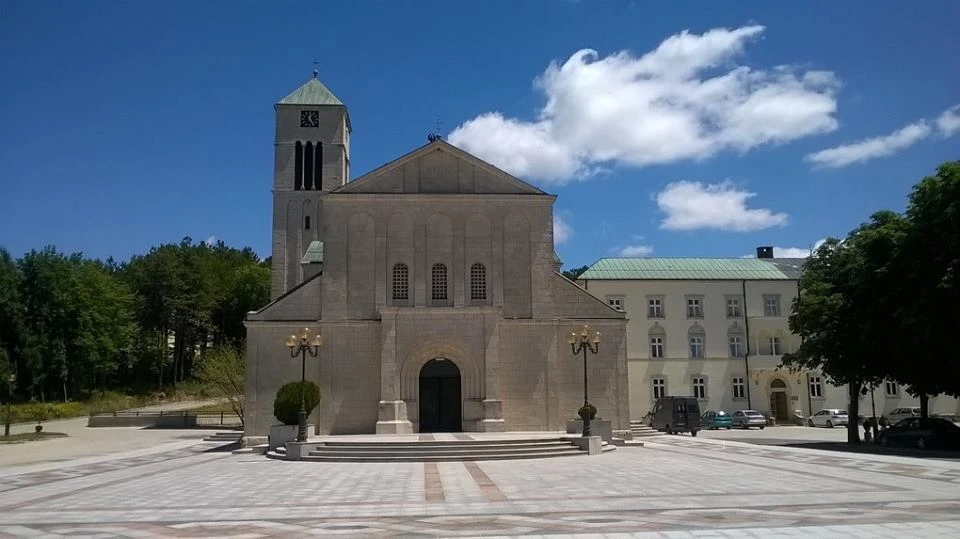 Franjevačka knjižnica u Tomislavgradu bogatija za 368 naslova