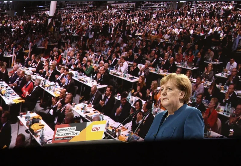 Merkel emotivnim govorom napustila čelnu poziciju CDU-a