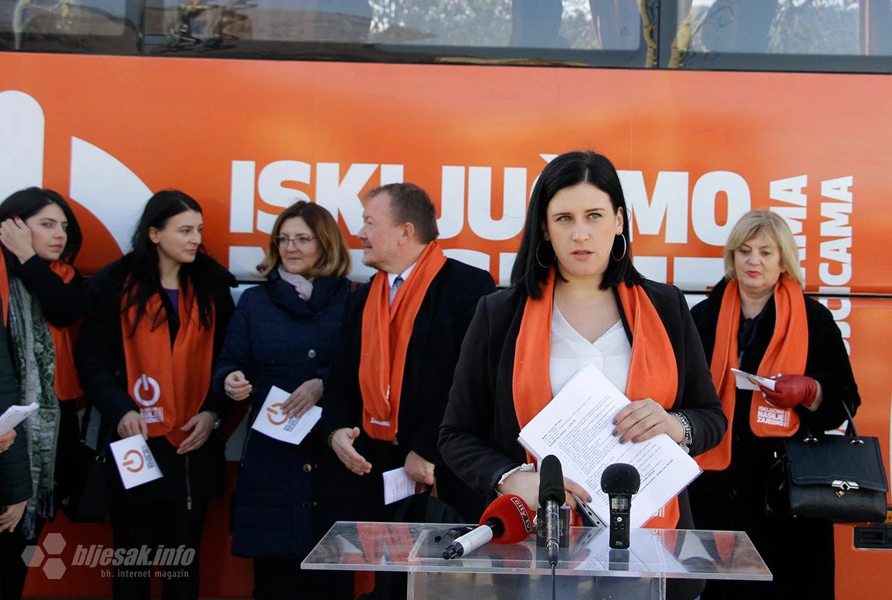 Narančasti autobus stigao u Mostar: Svaka druga žena doživjela neki oblik nasilja
