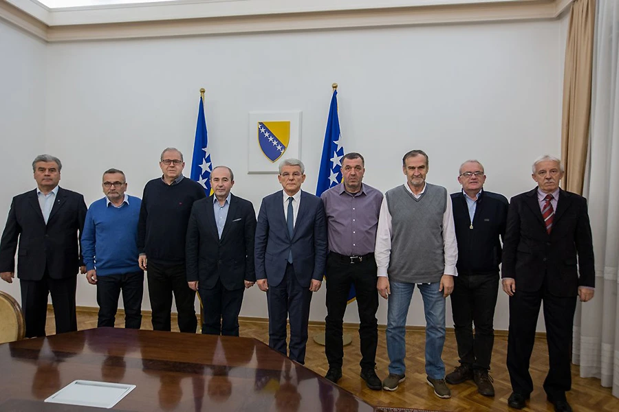 Džaferović s generalima 'osudio' pravosuđe