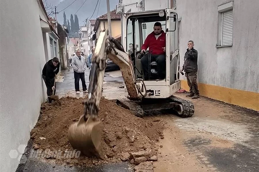 Riješen mostarski misterij: Cijev betonirana tijekom radova