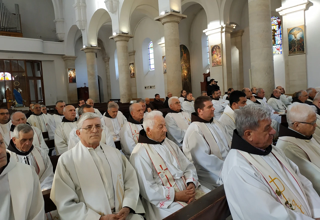 Široki Brijeg: Duhovna obnova provincije i kapitul na Rogožinama