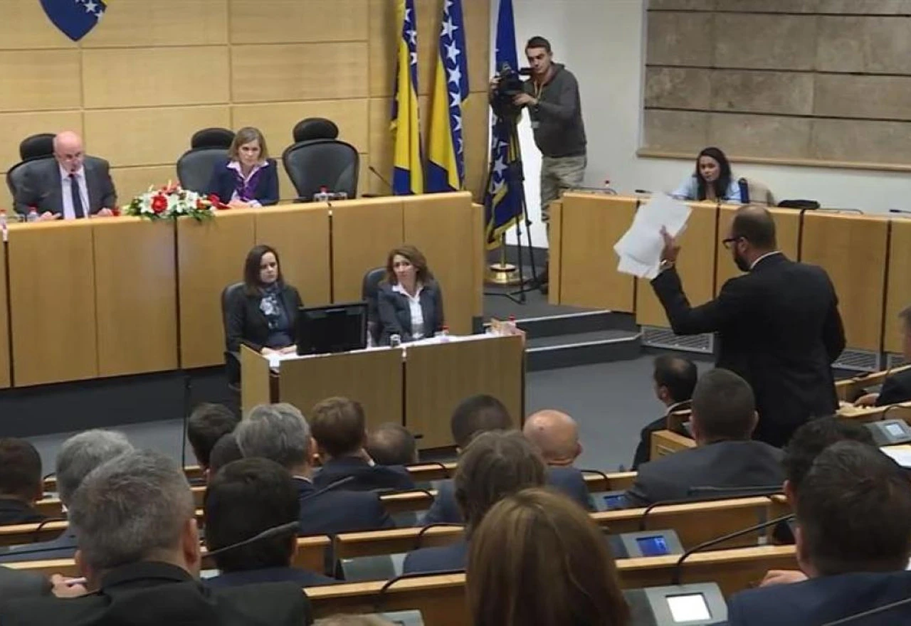VIDEO| Svađa bh. parlamentaraca - ''Silovanje demokracije''