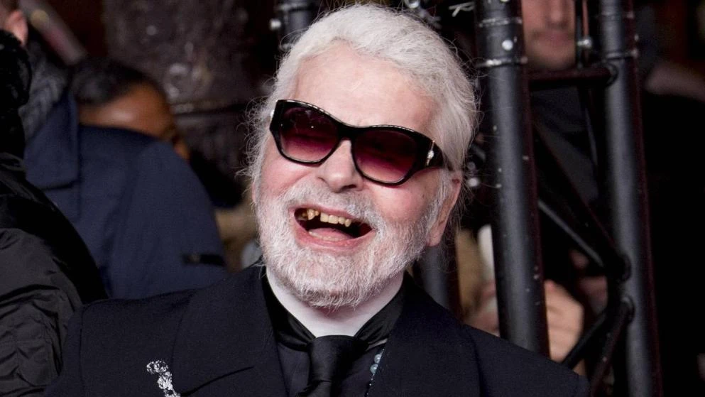 Karl Lagerfeld: Zub vremena modnome caru pojeo zube