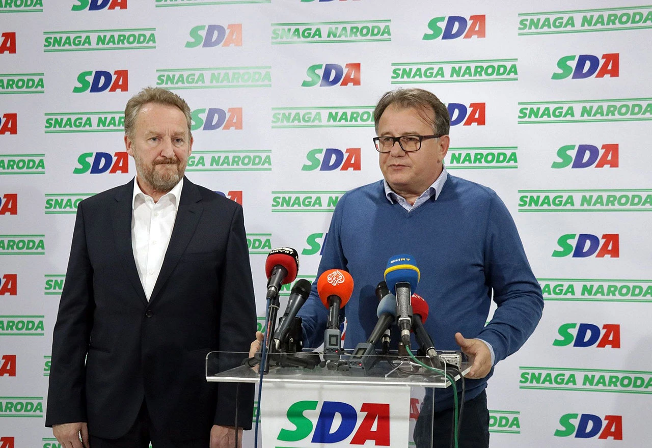 Ništa od probosanskog bloka: Izetbegović ponudio, Nikšić odbio