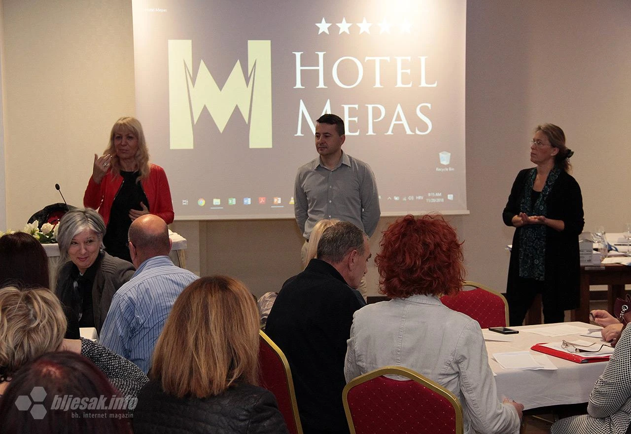 Mostar: Ravnatelji škola na obuci OSCE-a