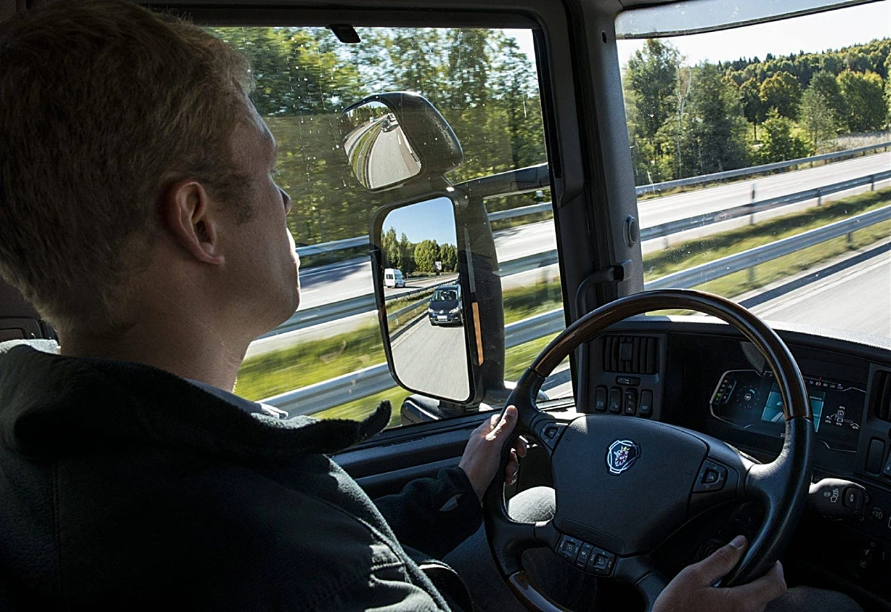 Nema tko voziti autobuse, jer su svi otišli u Njemačku