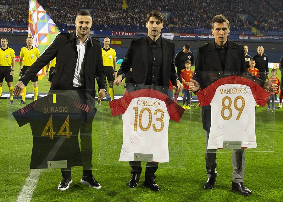 Ćorluka, Mandžukić i Subašić dobili ovacije prepunog Maksimira
