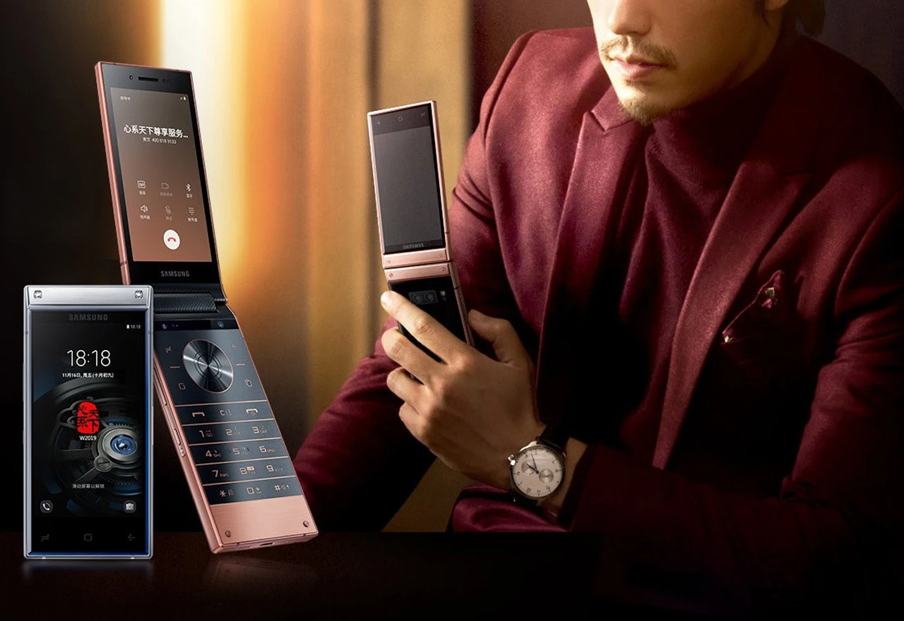 Samsung predstavio novi telefon na preklop