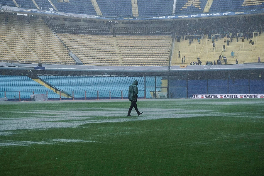 Kiša u Buenos Airesu odgodila 'Superclasico'