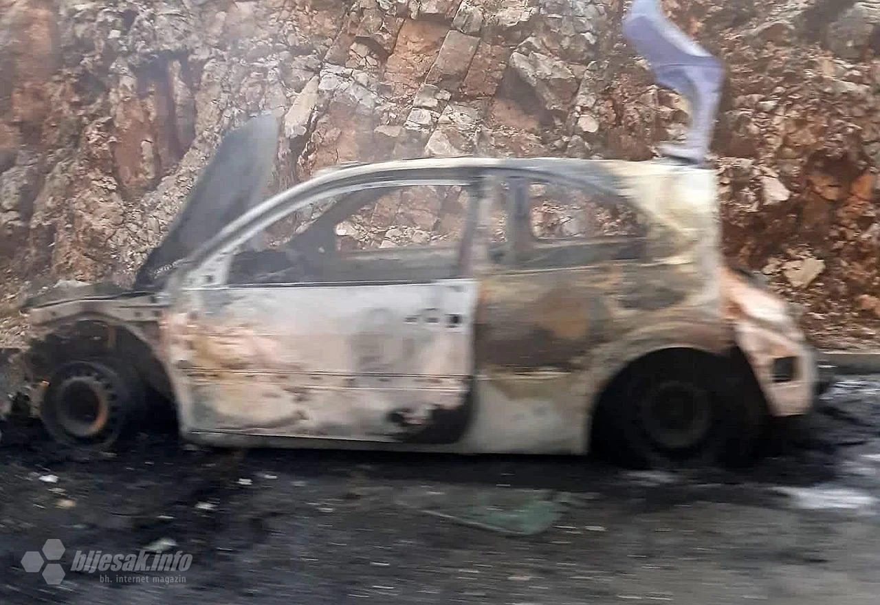 Izgorio automobil na cesti Mostar-Široki Brijeg