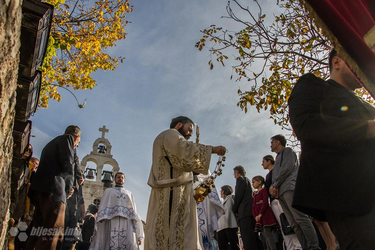 Posvećeni zlatni križevi za Sabornu crkvu