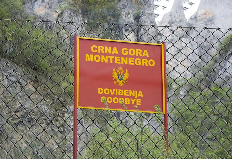 Tko (ne)smije u Crnu Goru?