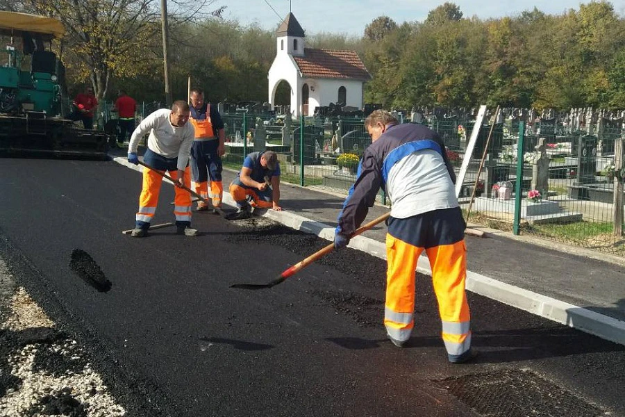 Obnavljaju se ulice u Odžaku