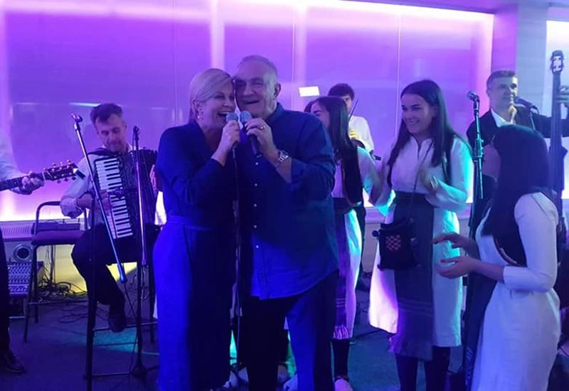 VIDEO | Kolinda zapjevala s Matom Bulićem ''Domu mom''