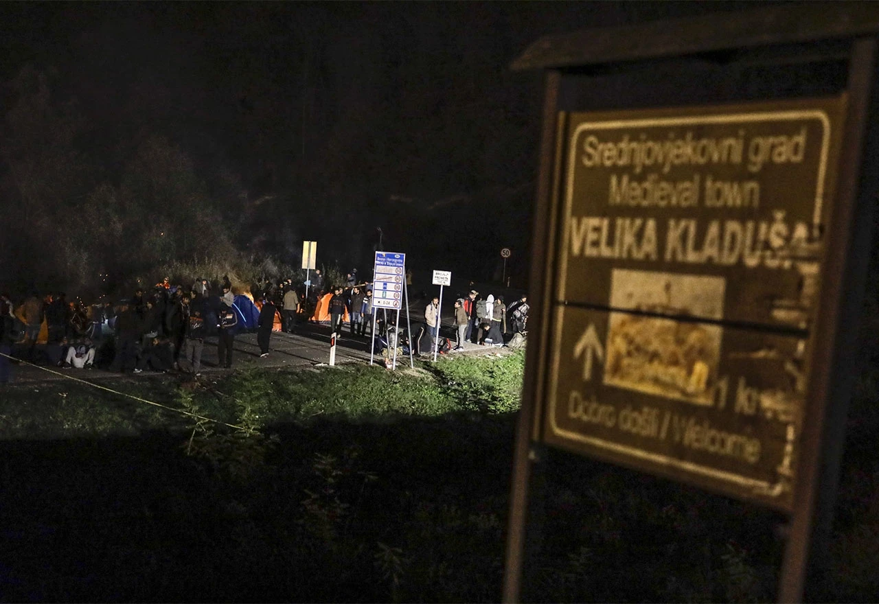 Policija pomjerila migrante, ima ozlijeđenih