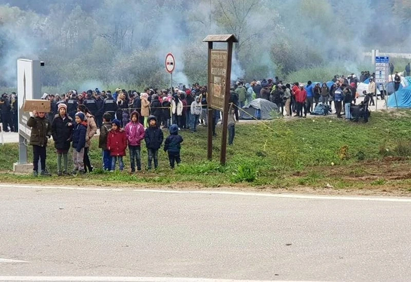 Migrant se pokušao ubiti, Hrvatska diže barikade