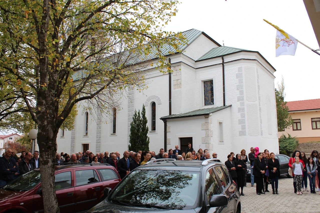 Blagoslovljena nova župna kuća u Grabovici