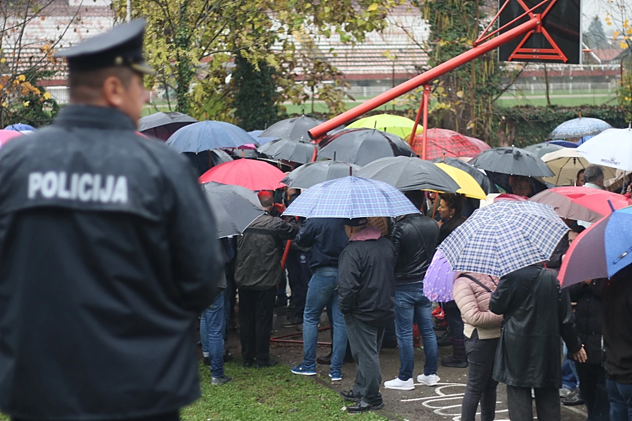 Policija će pokušati stabilizirati situaciju u Bihaću