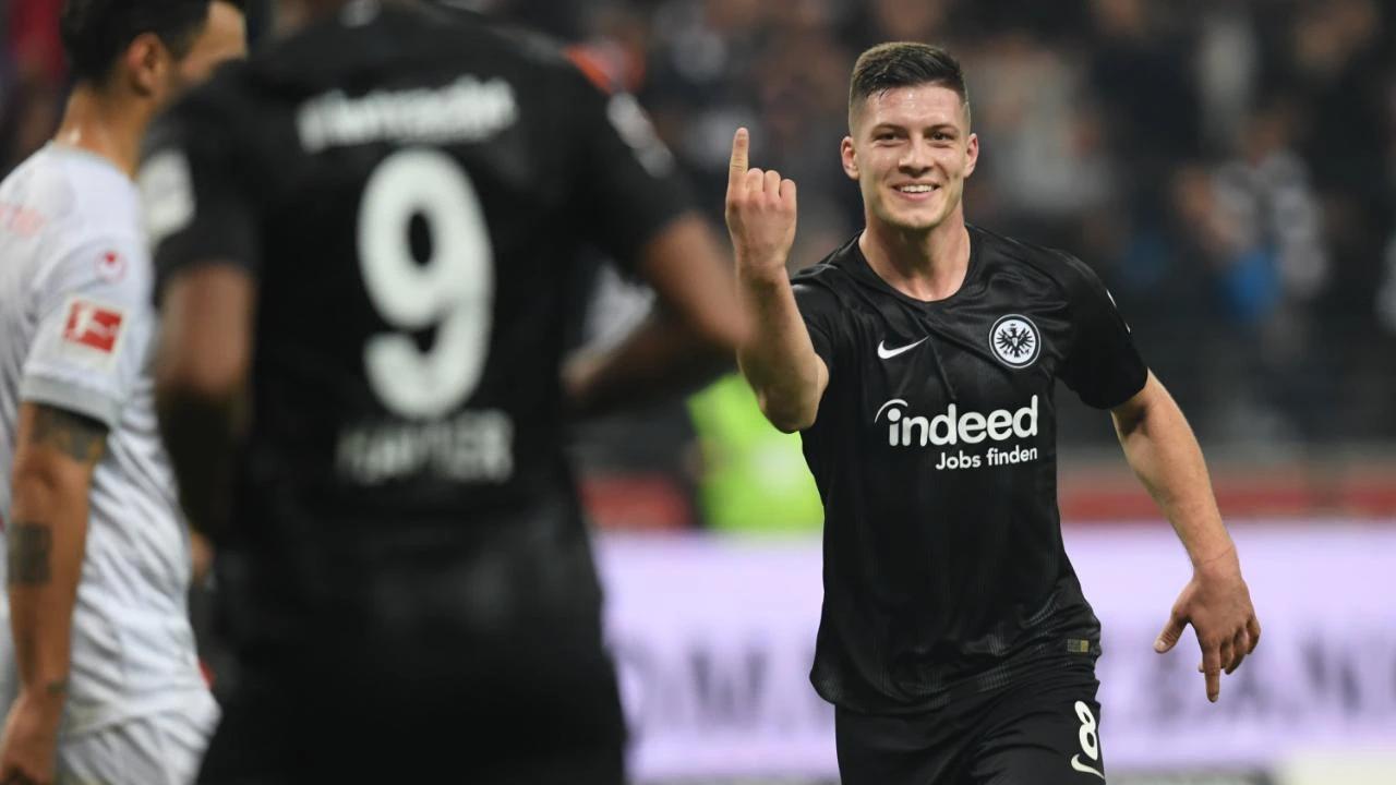Mladi Srbin  Luka Jović postigao pet golova za Eintracht!
