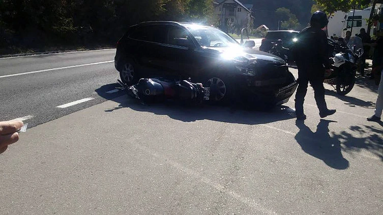 Konjic: Jedna osoba teško ozlijeđena u sudaru