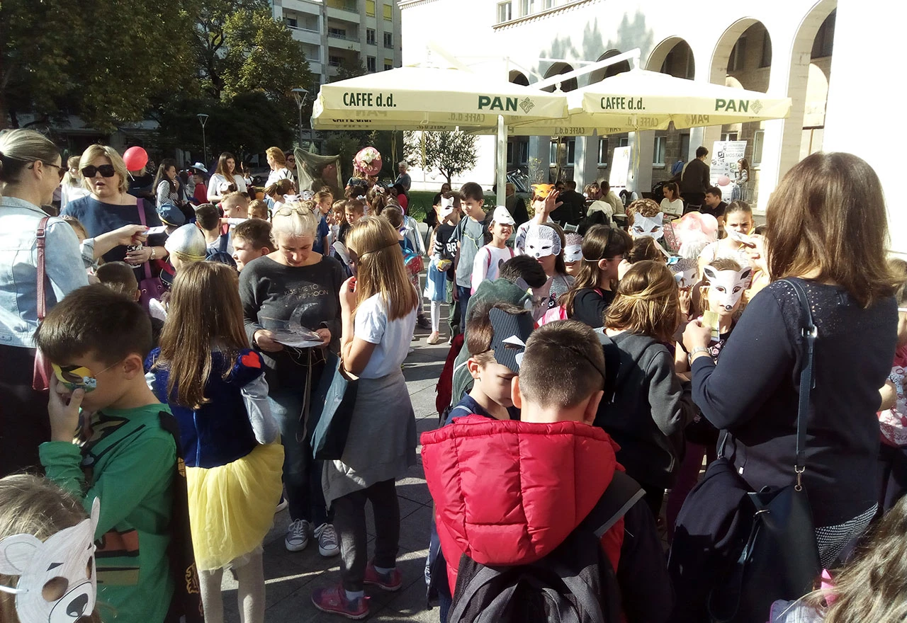 Likovi iz bajki stigli na Prvi festival dječje knjige