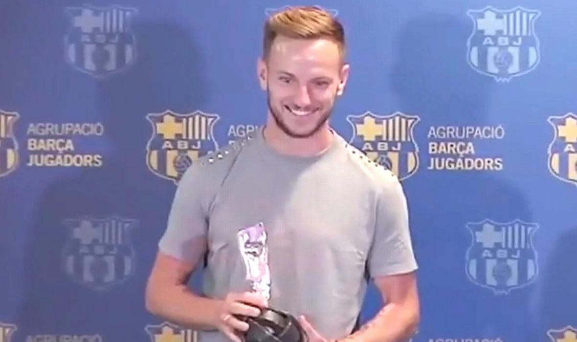 Barcelonine legende dodijelile nagradu Ivanu Rakitiću