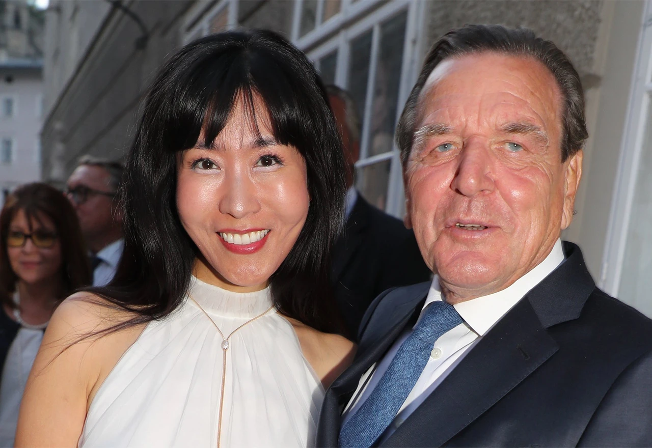 Gerhard Schroeder proslavlja peti brak