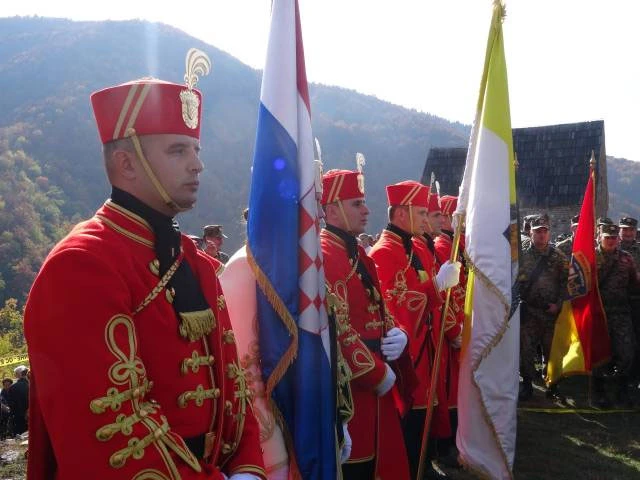 Molitveni pohod na kraljevski grad Bobovac
