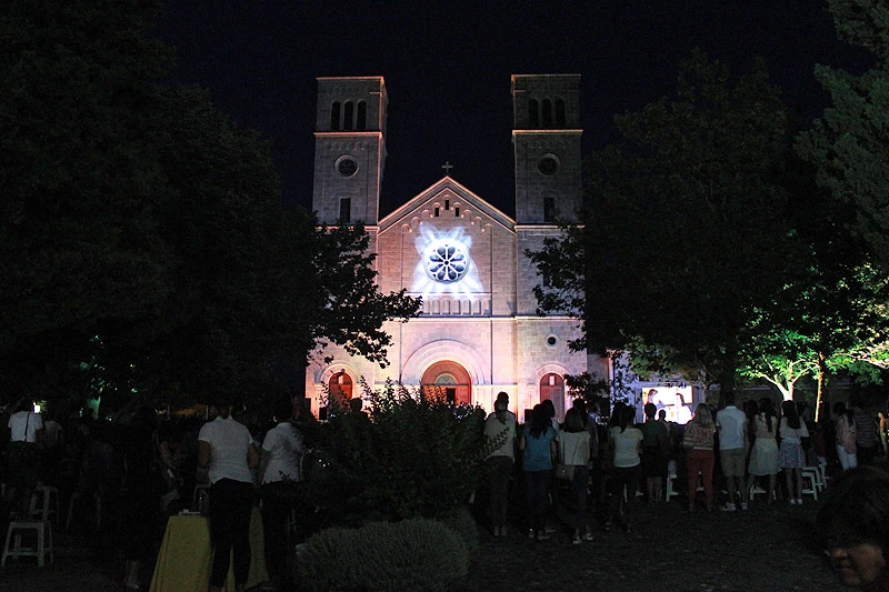 Širokobriješka crkva bit će osvijetljena ružičastom bojom