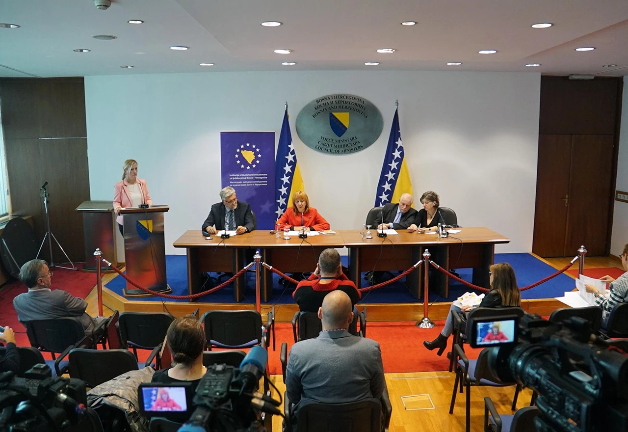 Pristup informacija u BiH: Glasnogovornik i službenik za informiranje nije isto