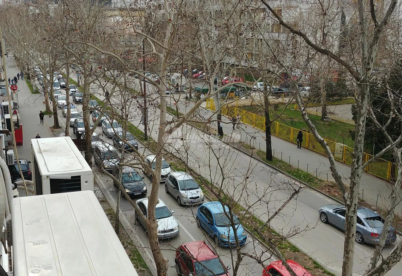 Grad Mostar: Zabranjeno parkiranje na Aveniji