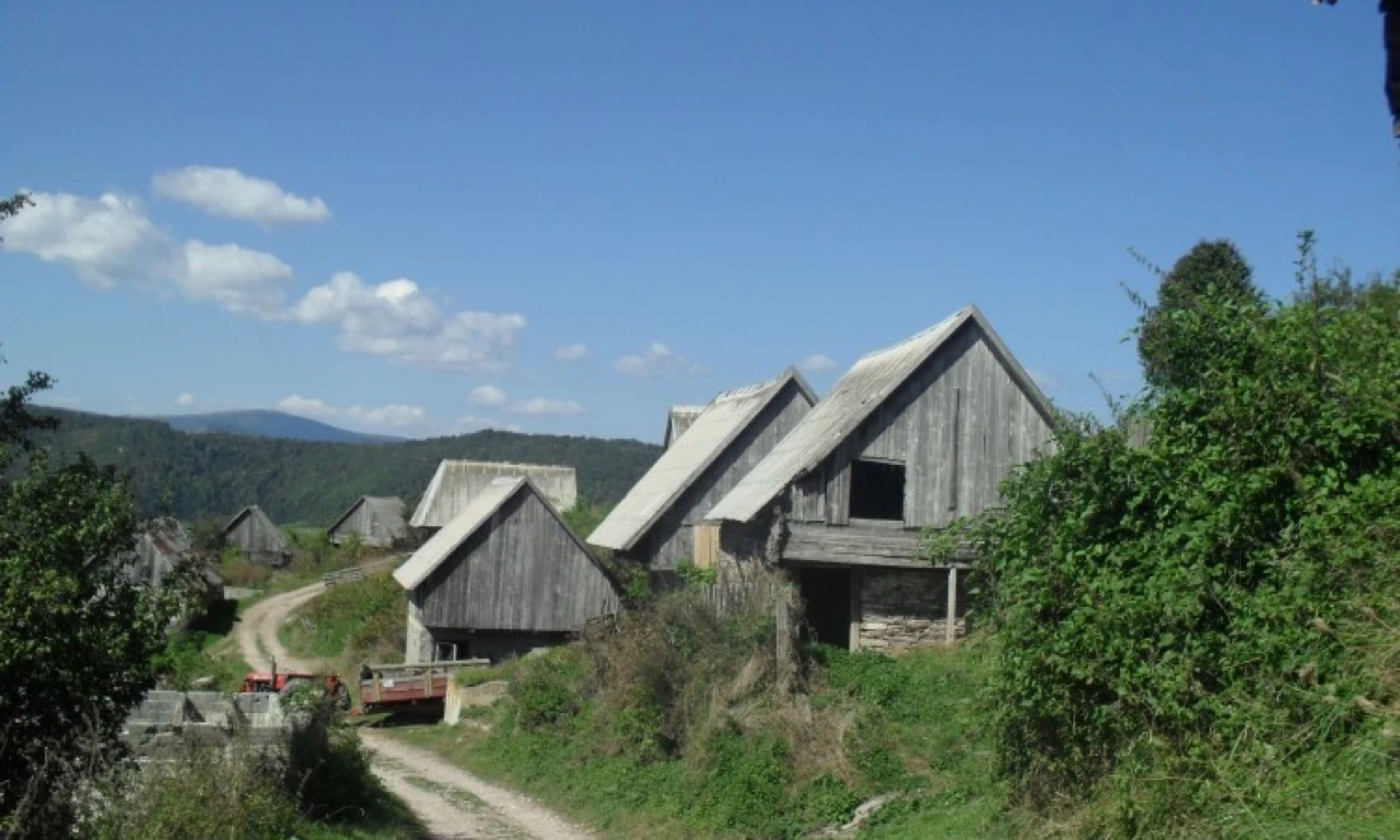 Planinica kod Bugojna, selo s četiri stalna stanovnika 