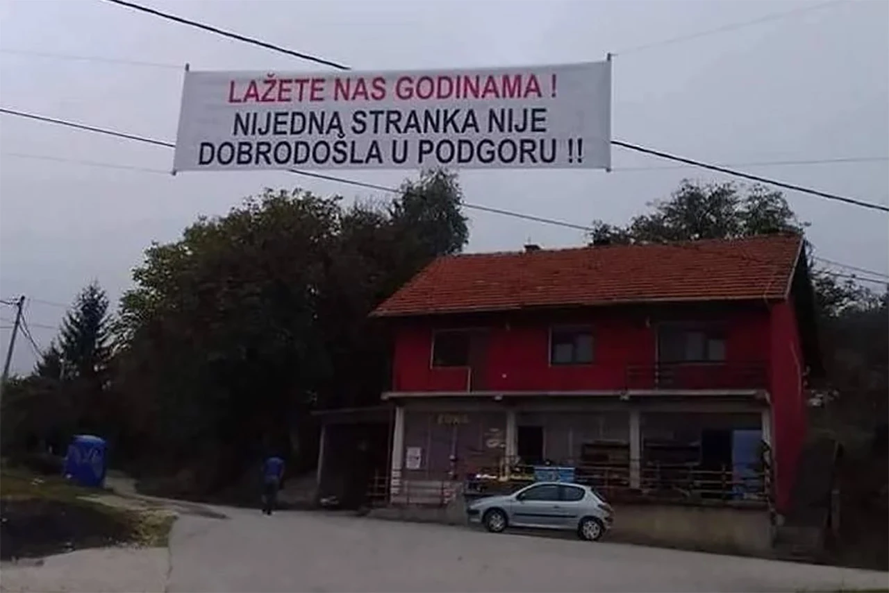 Mjesto u BiH u kojem može biti samo jedan predizborni plakat: 'Lažete nas godinama'