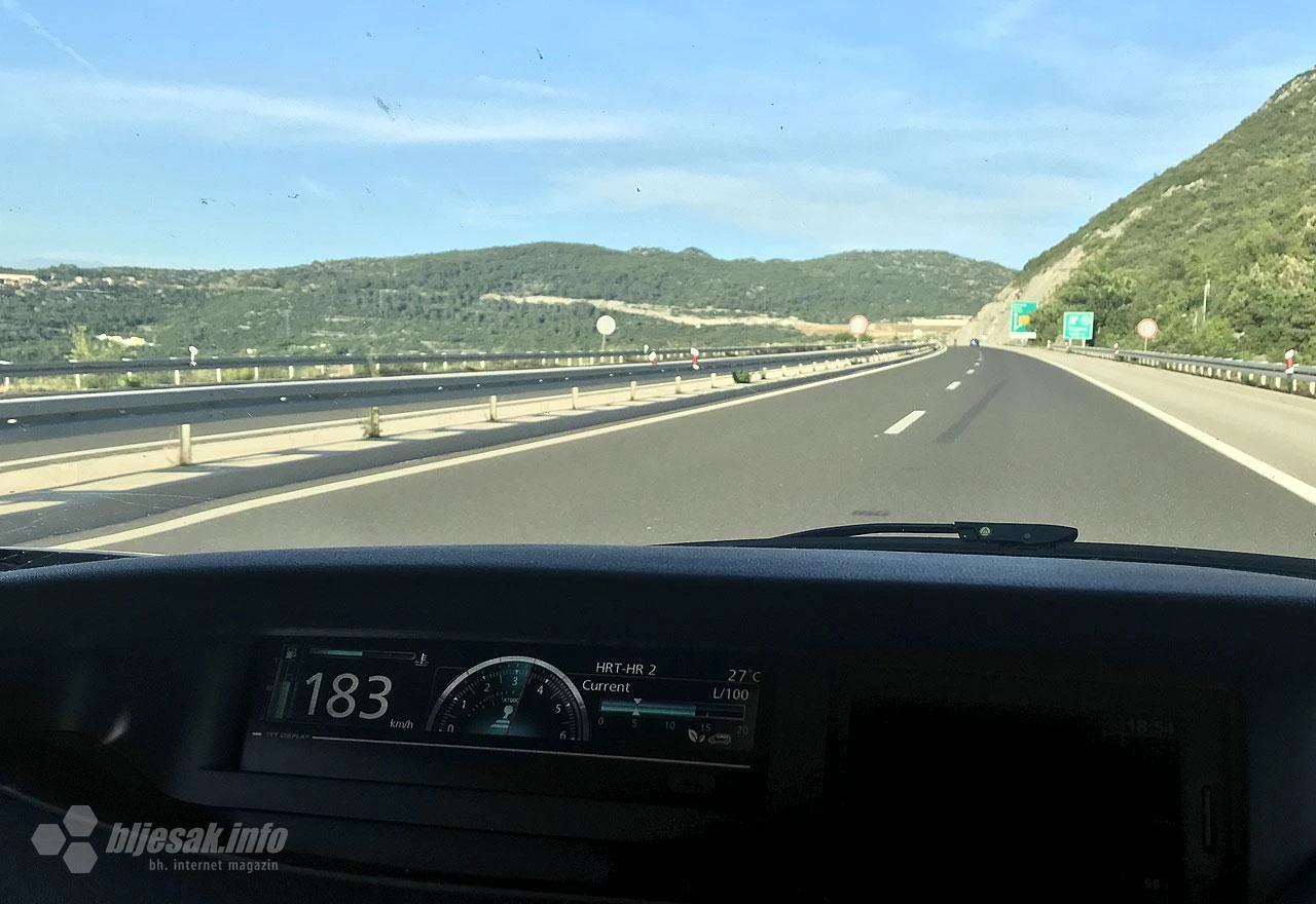 Hrvatska: Do kraja godine prihod od cestarina 2,8 milijardi kuna