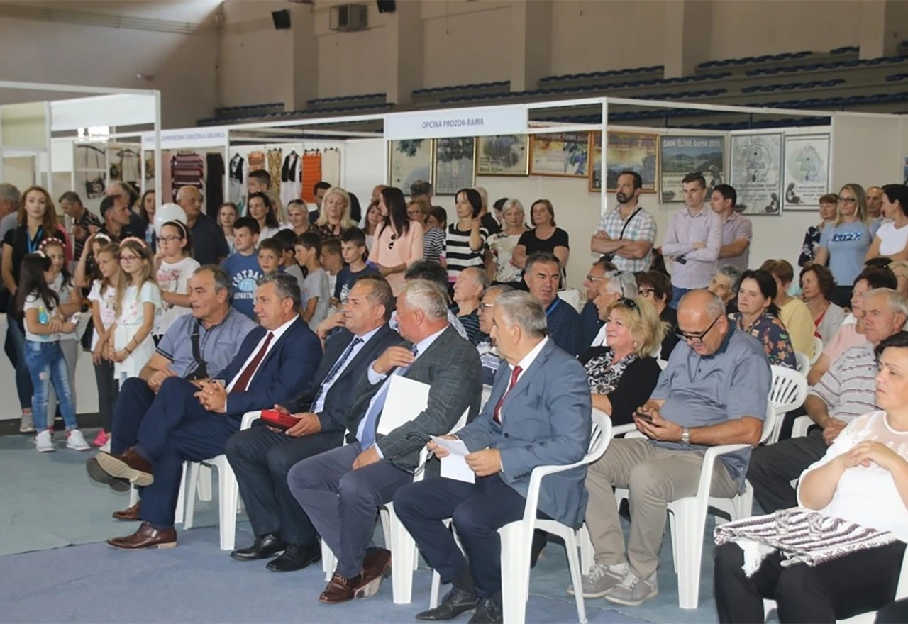 Otvoren 13. sajam 'Dani šljive Prozor-Rama 2018.'   