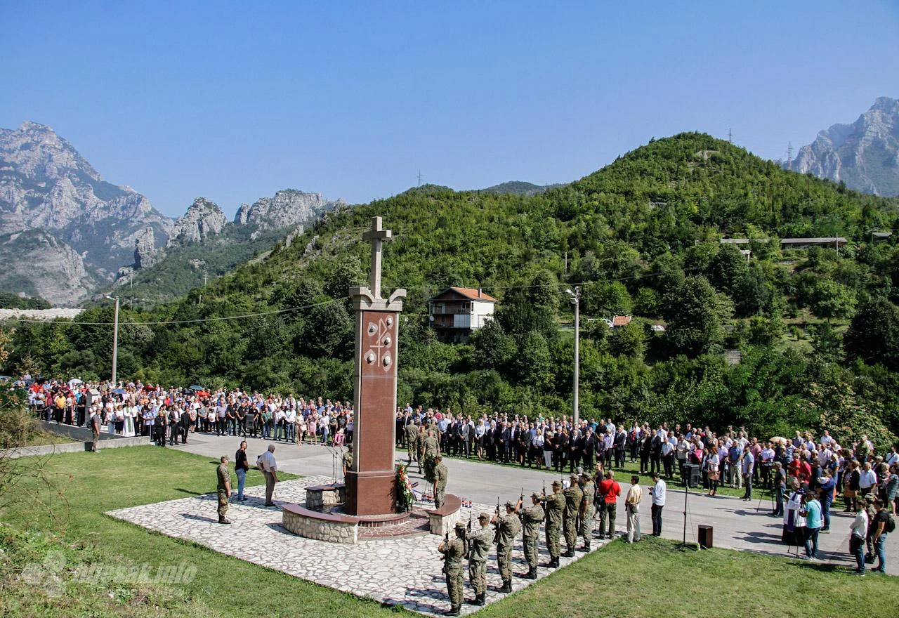 U Grabovici obilježena 25. obljetnica stradanja 33 hrvatska civila
