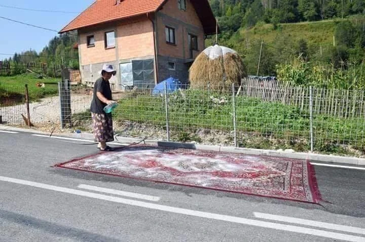 Neće tebi nitko govorit gdje ćeš ti prati tepihe