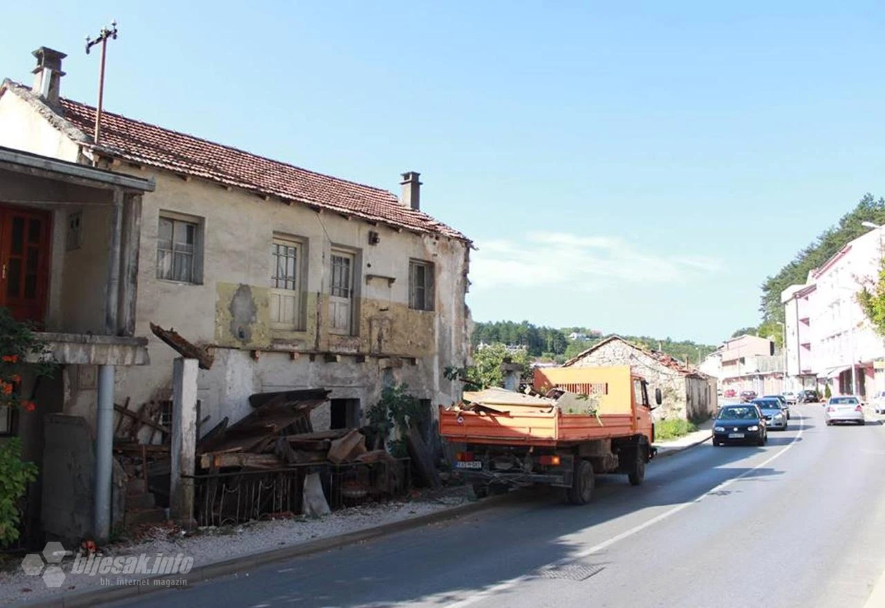 Široki Brijeg: Nakon devet mjeseci nastavljeno rušenje derutnih kuća