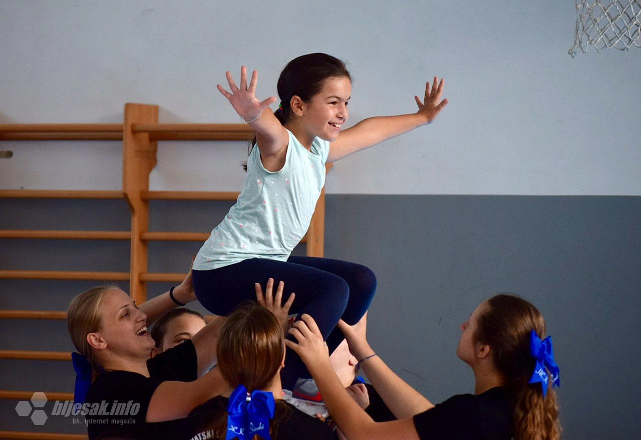 HCK Široki oduševio učenike na cheerleading prezentaciji