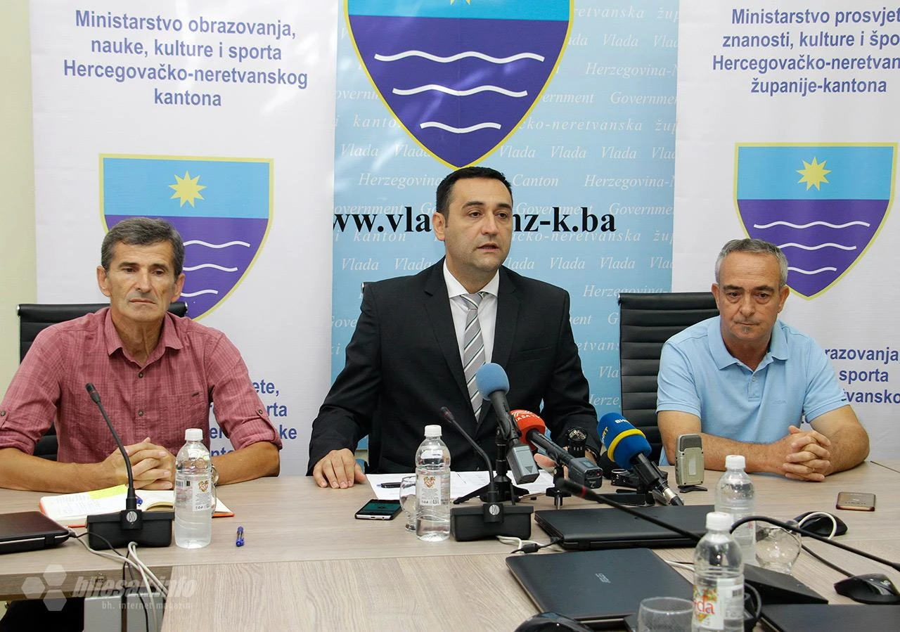 HNŽ: Škole će dobiti e-učionice