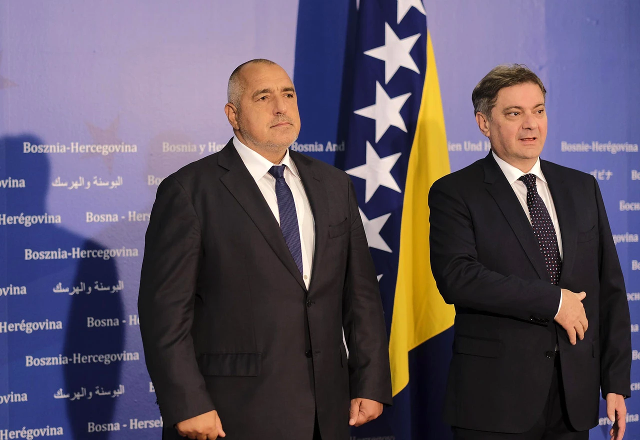 Ostavke tri bugarska ministra zbog prometne nesreće