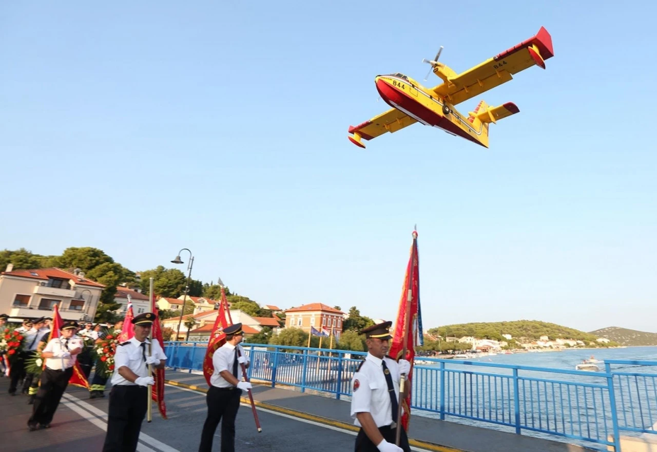 Mimohodom sjećanja u Tisnom obilježena 11. godišnjica kornatske tragedije
