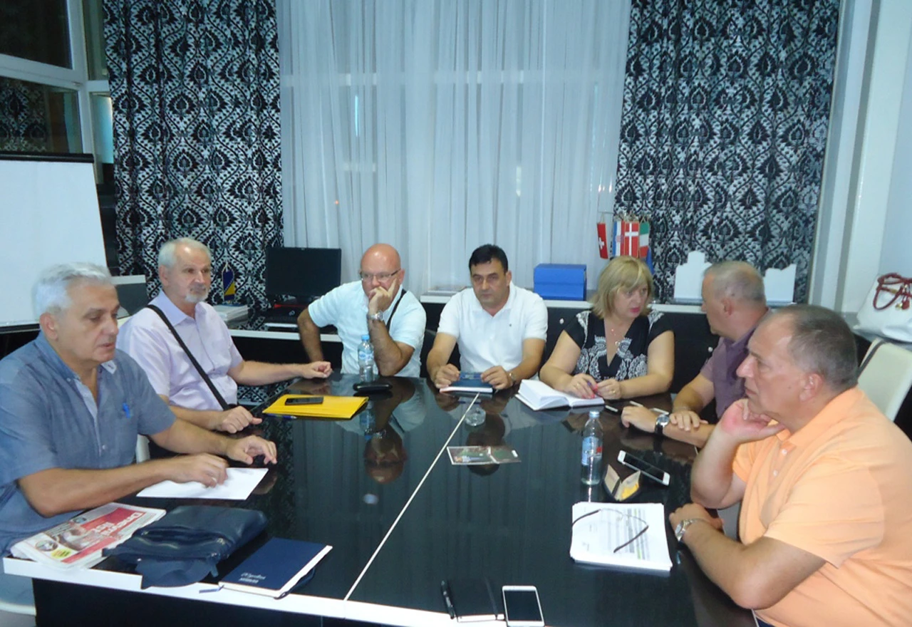 Bešlić Zračnoj luci Mostar: Postanite alternativa sarajevskom aerodromu